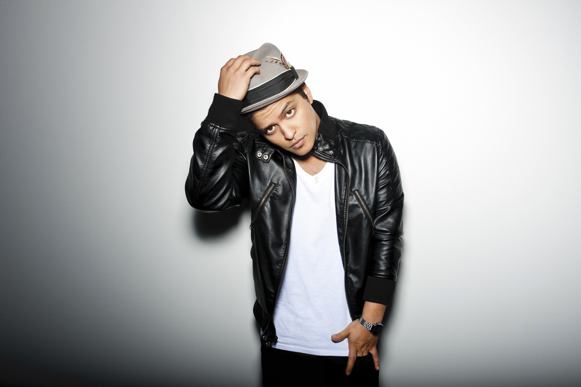 Bruno Mars  \\ Andrew Zaeh Photo + Motion